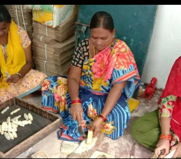 Kondapalli-artisans-2-Abhihaara-SocialEnterprise